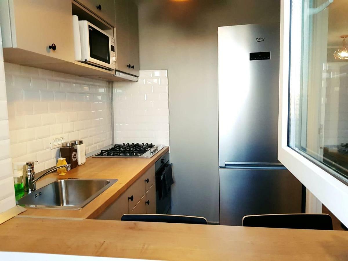 D&C Studio Bucureşti Ngoại thất bức ảnh